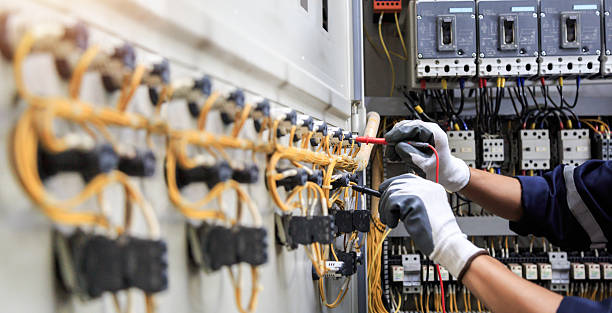 Professional Electrician technician working in Garden City, KS